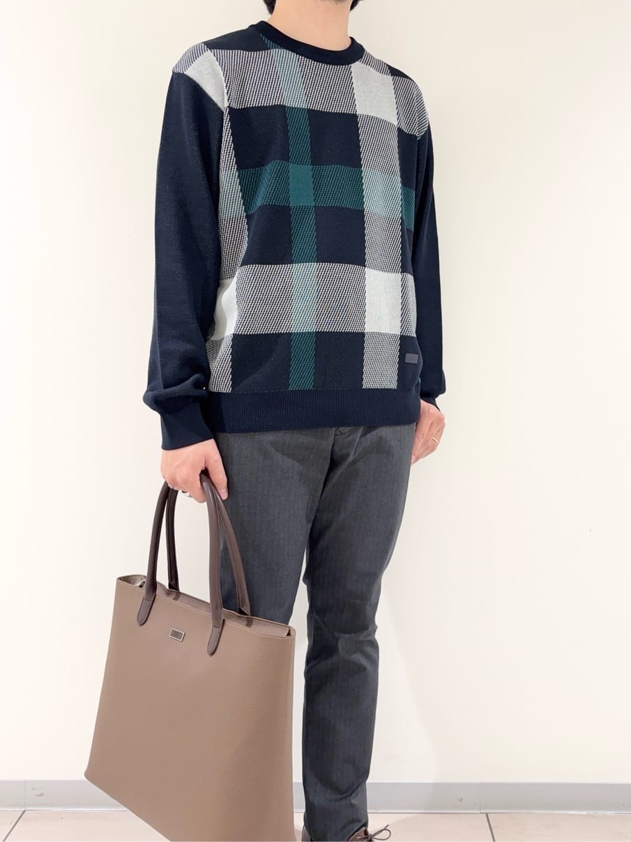 及川さんの「TAKEO KIKUCHI｜【Made in JAPAN】ビッグチェック＆スライドパズル柄 ニット」を使ったコーディネート