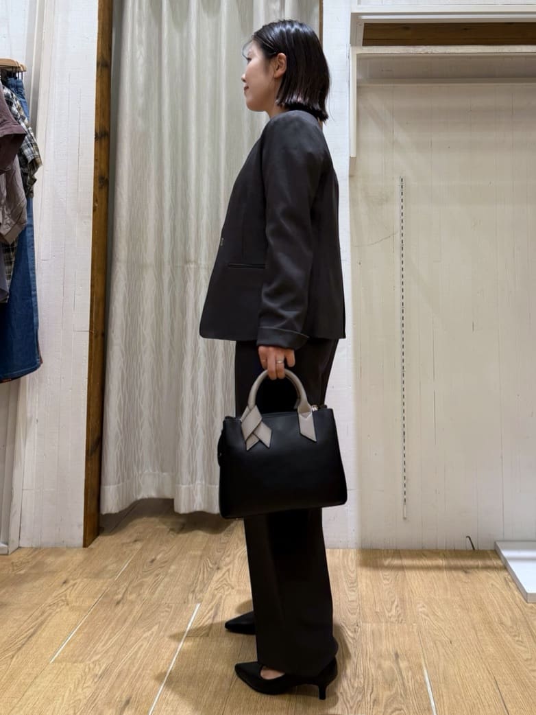 chさんの「THE SHOP TK｜ビジネスノーカラージャケット【セットアップ可/洗える】/CAVIANシリーズ」を使ったコーディネート