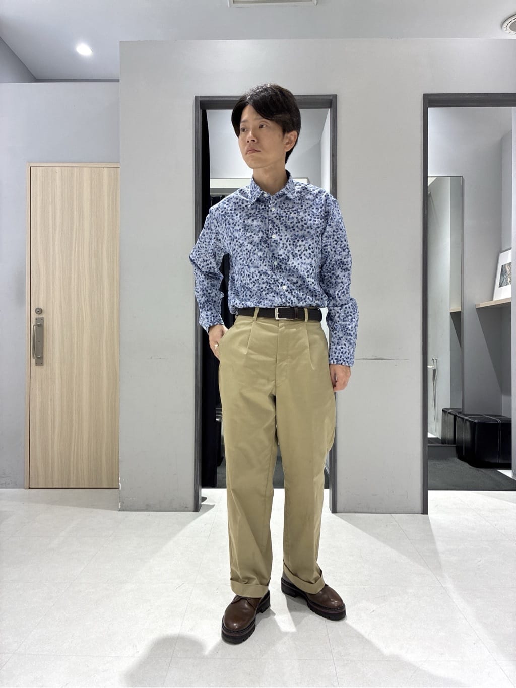 わいずみさんの「TAKEO KIKUCHI｜【360&deg;ストレッチ／セットアップ対応】None Of Stress ジャケット」を使ったコーディネート