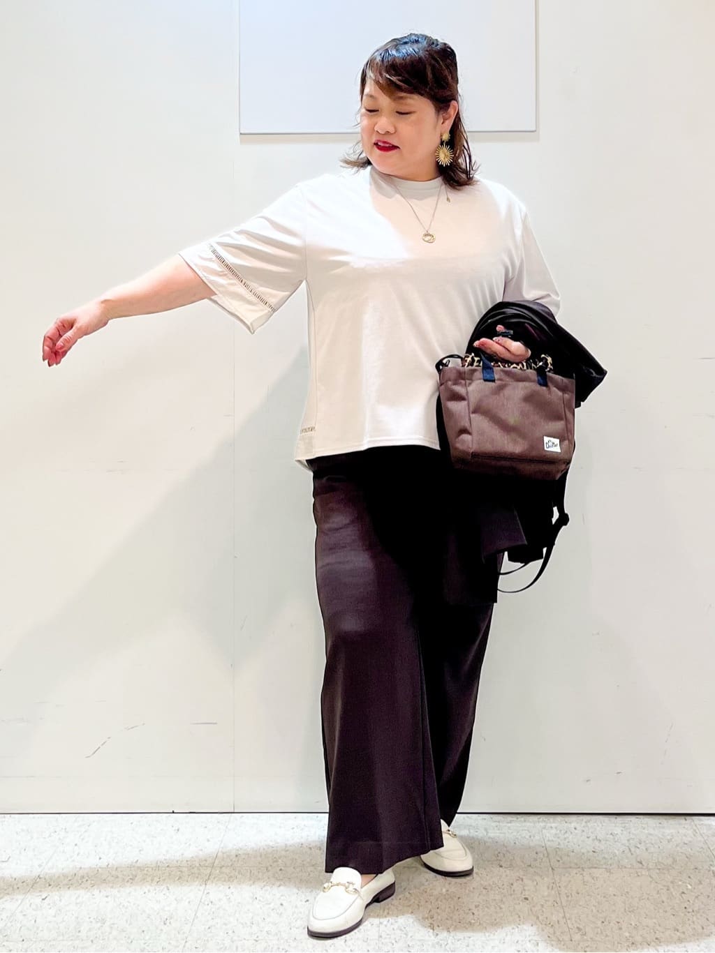kimmyさんの「Reflect｜【E‐QUALITY／体型カバー】シアー&times;レースデザインプルオーバー」を使ったコーディネート