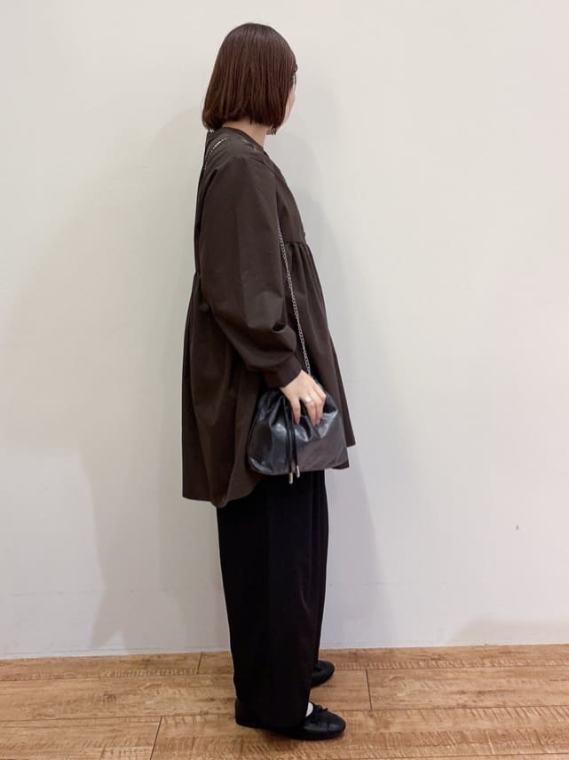 TAKIさんの「SHOO･LA･RUE｜【S-LL】腰まわりや太ももを自然にカバー タックワイドパンツ」を使ったコーディネート