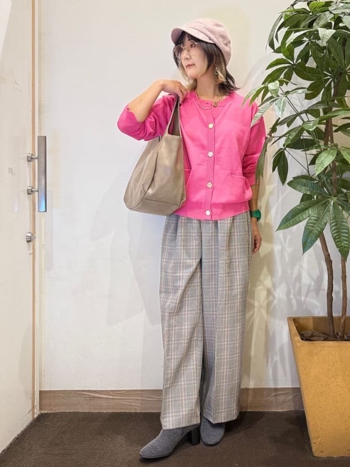 misakiさんの「SHOO･LA･RUE｜【洗える/S-LL/アンサンブル可】大人フェミニン さらっとタッチのニットカーディガン」を使ったコーディネート