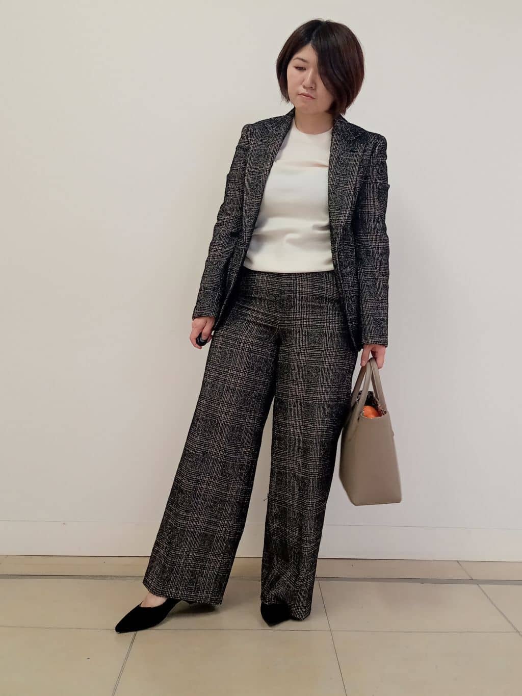 emiさんの「DRESSTERIOR｜ループグレンチェックジャケット」を使ったコーディネート