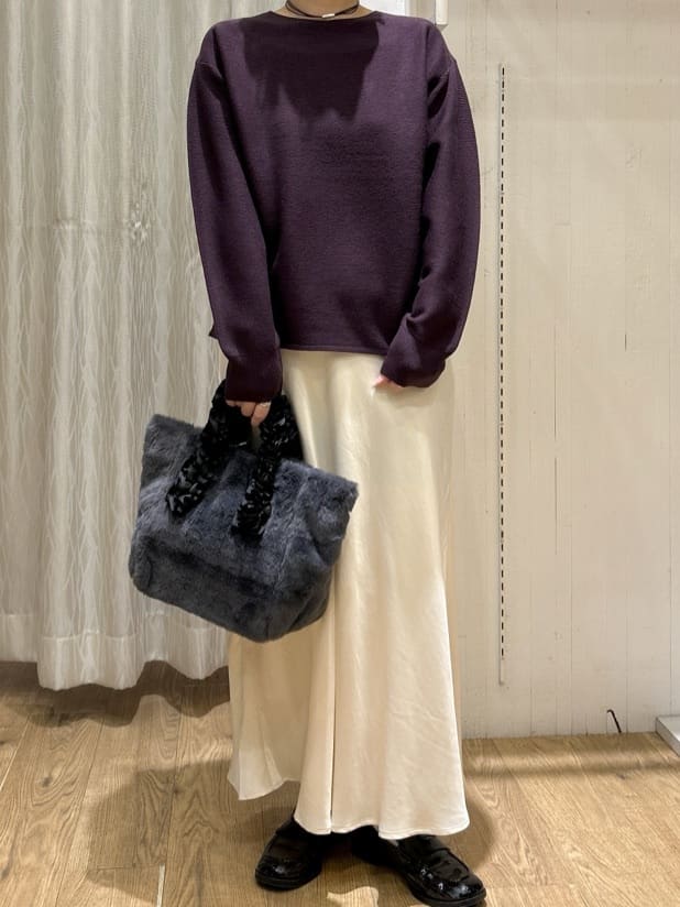 ga_riさんの「THE SHOP TK｜サテンAラインスカート【洗える】」を使ったコーディネート