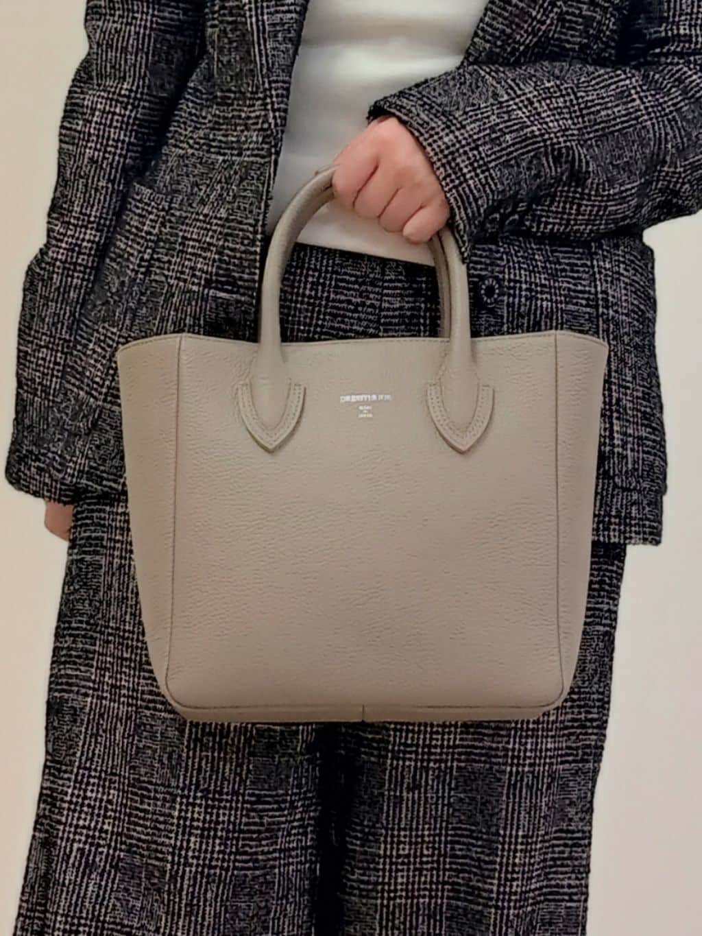 emiさんの「DRESSTERIOR｜ループグレンチェックジャケット」を使ったコーディネート
