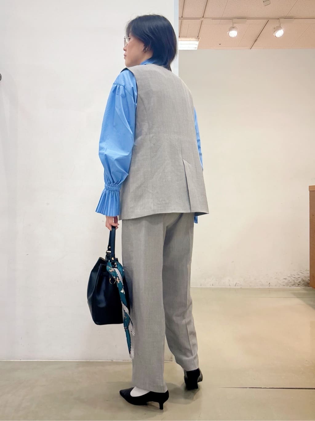 しばさんの「THE SHOP TK｜ノーカラージレ【セットアップ可/洗濯機OK】/CAVIANシリーズ」を使ったコーディネート