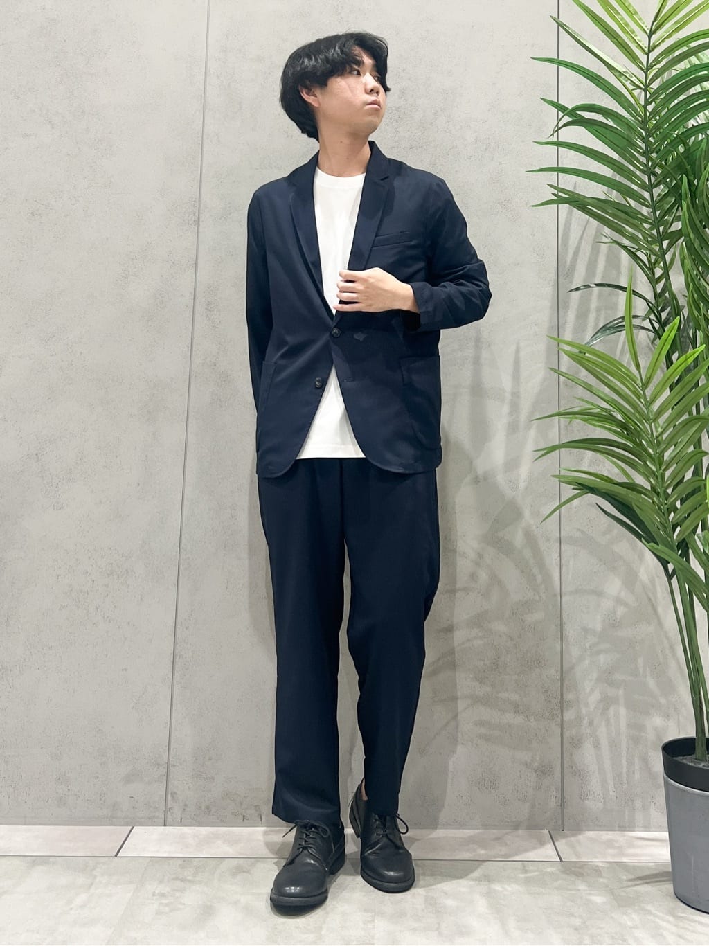SHI-MAさんの「THE SHOP TK｜スムースファイバーリラックスジャケット 【セットアップ可／UVカット／イージーケア／洗濯機OK】」を使ったコーディネート