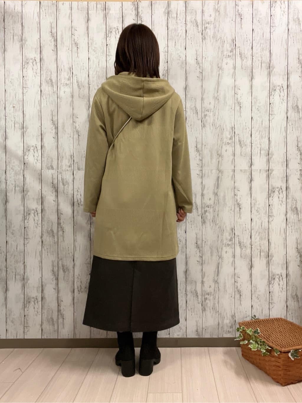 シカさんの「SHOO･LA･RUE｜【高レビュー/体型カバー】しながらスマートに魅せる ラインジャカードコーディガン」を使ったコーディネート