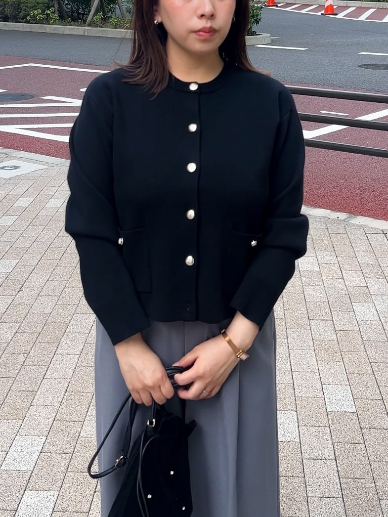 ちびゆきさんの「grove｜きれい見えとリラックス感を両立。秋の大人カジュアルに効くイージーパンツ」を使ったコーディネート