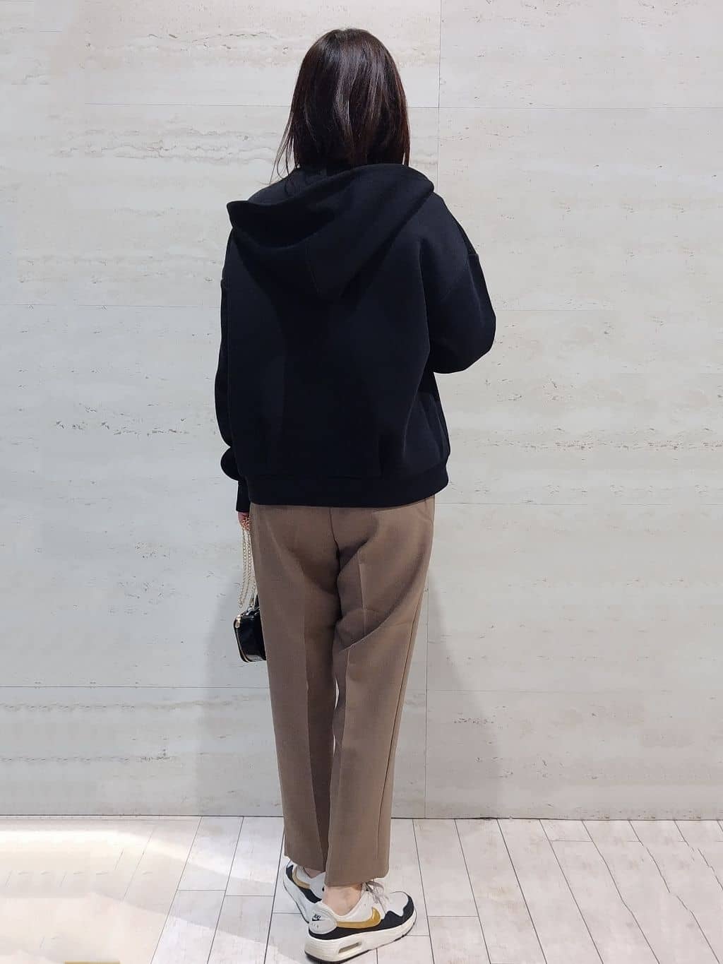 よしみさんの「OPAQUE.CLIP｜ロングロゴTシャツ【洗濯機OK】」を使ったコーディネート