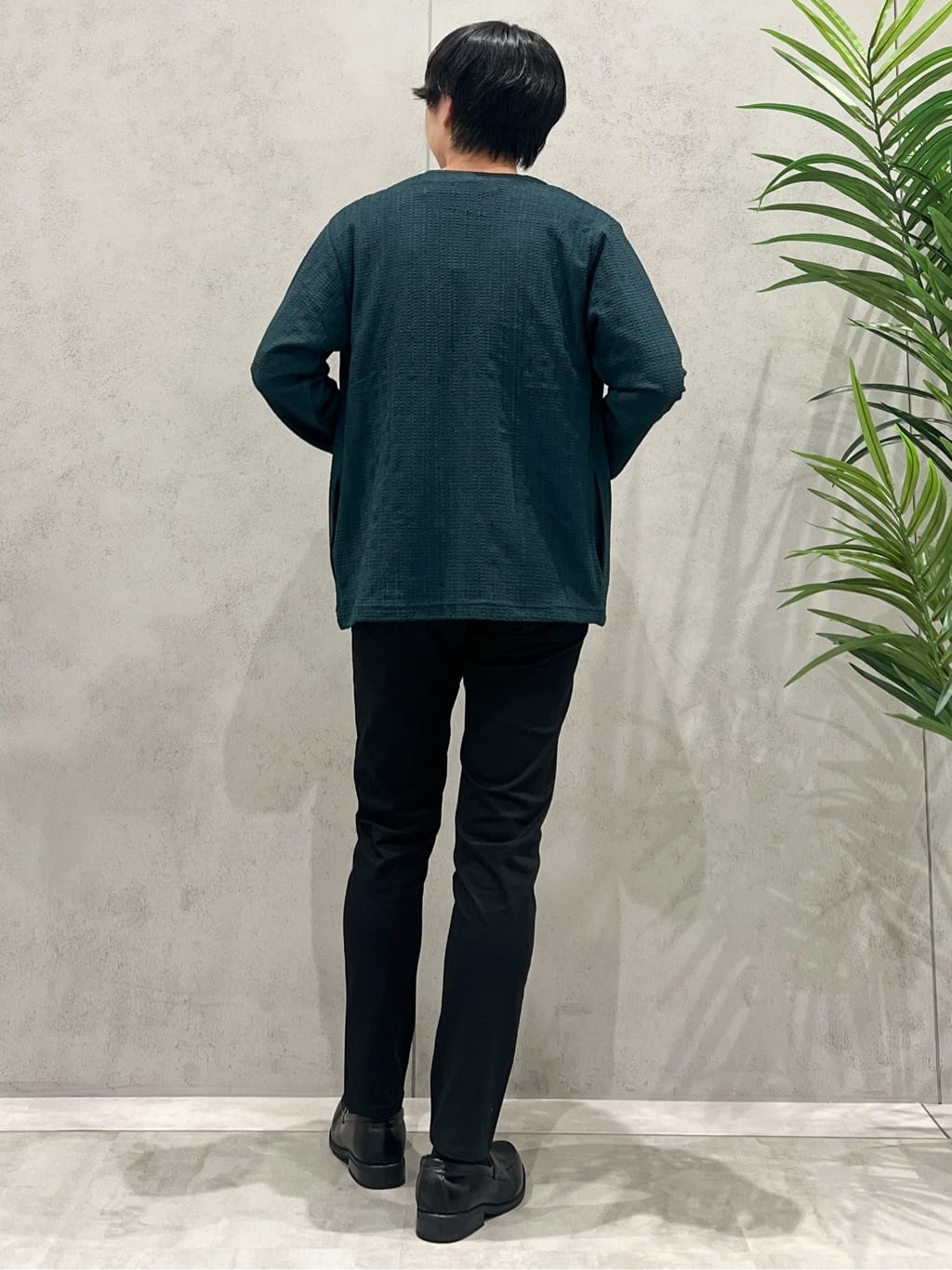SHI-MAさんの「THE SHOP TK｜【セットでお買い得！！】長袖カーディガン＋半袖Tシャツ　洗濯機OK/吸水速乾(Tシャツのみ)」を使ったコーディネート