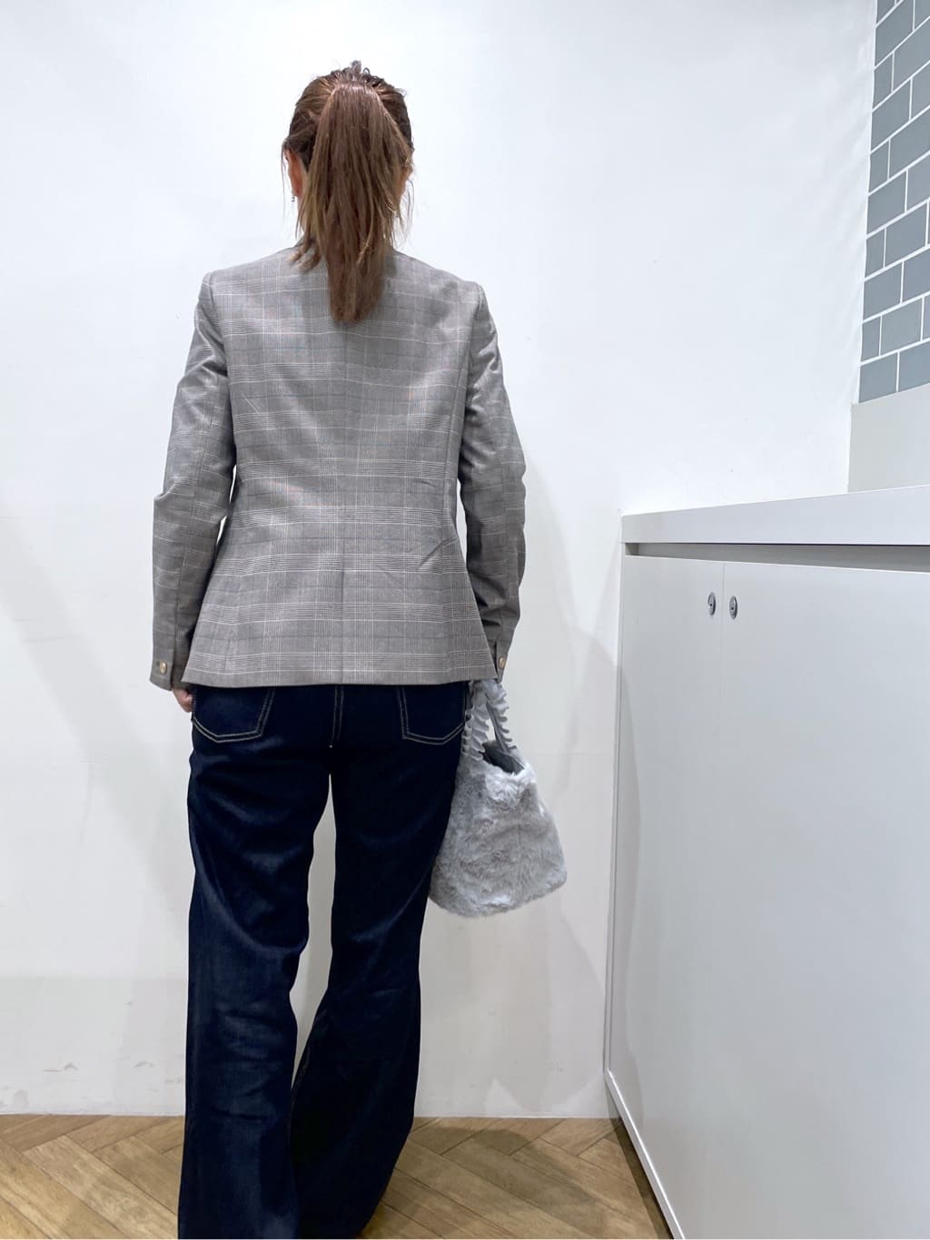 Junさんの「index｜パール調パーツ付きクルーネックニット【洗濯機OK】《8col／XS～3L》」を使ったコーディネート
