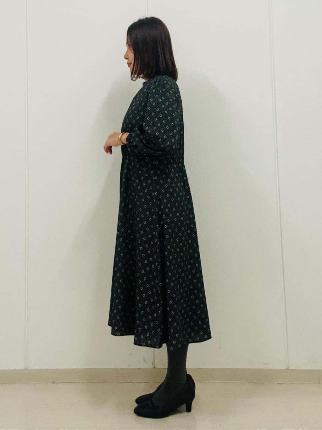 haseさんの「Reflect｜【きちんと見え／通勤／セレモニーにおすすめ◎】ドット&times;ダイヤ柄ワンピース」を使ったコーディネート
