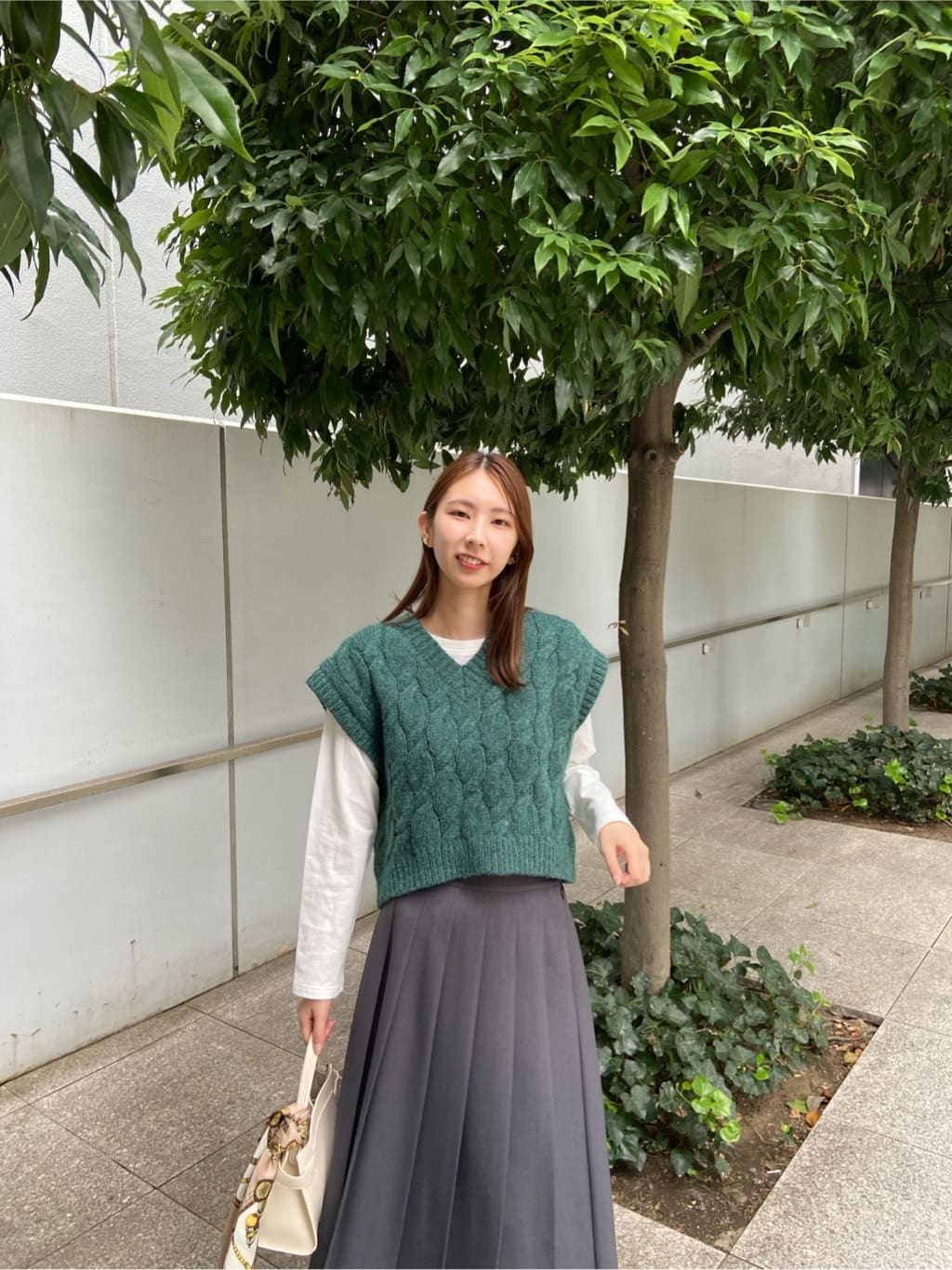 めぐさんの「OPAQUE.CLIP｜ロングロゴTシャツ【洗濯機OK】」を使ったコーディネート