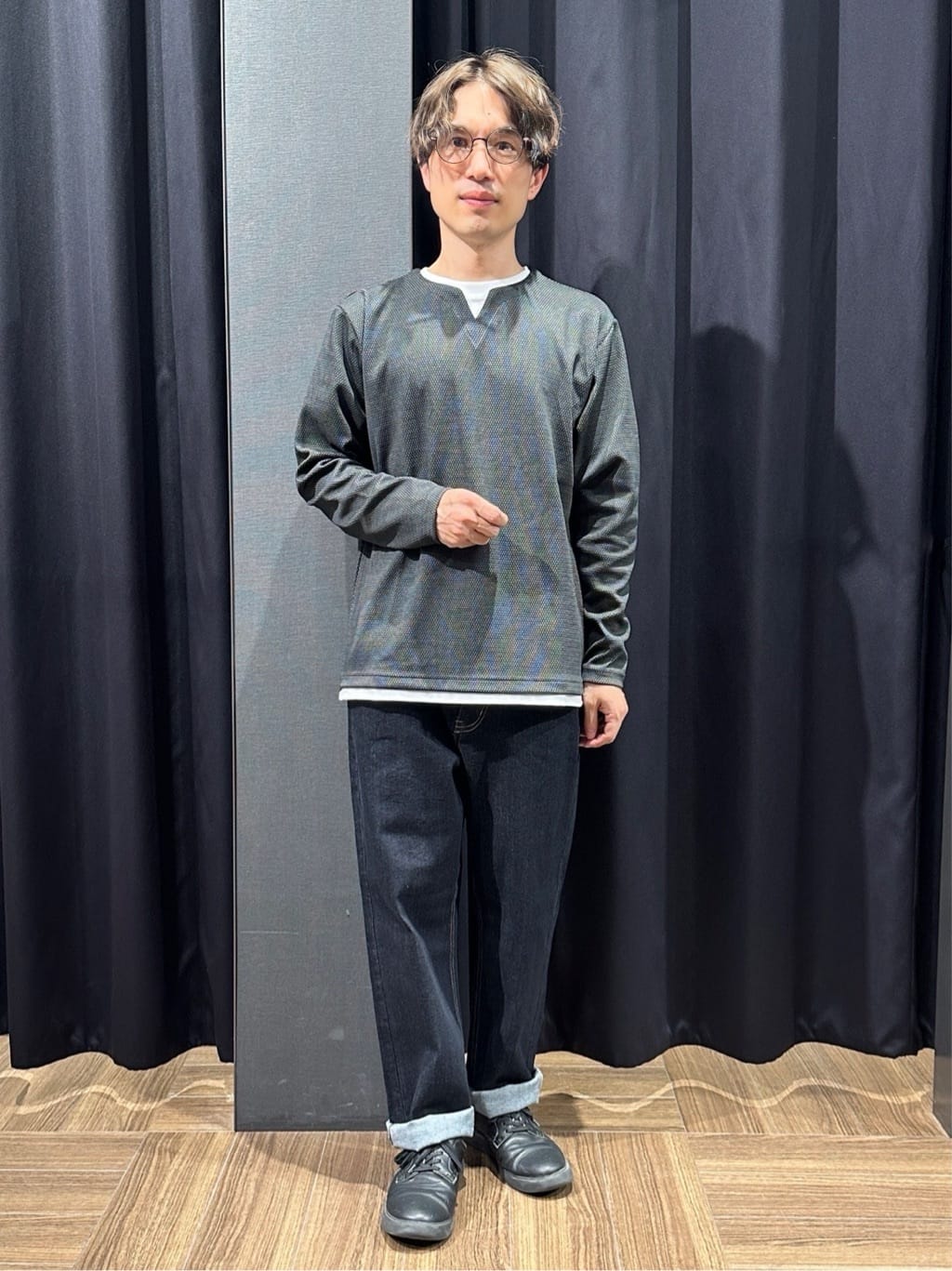 tomoyaさんの「THE SHOP TK｜フェイクスエードジップブルゾン【手洗いOK】」を使ったコーディネート