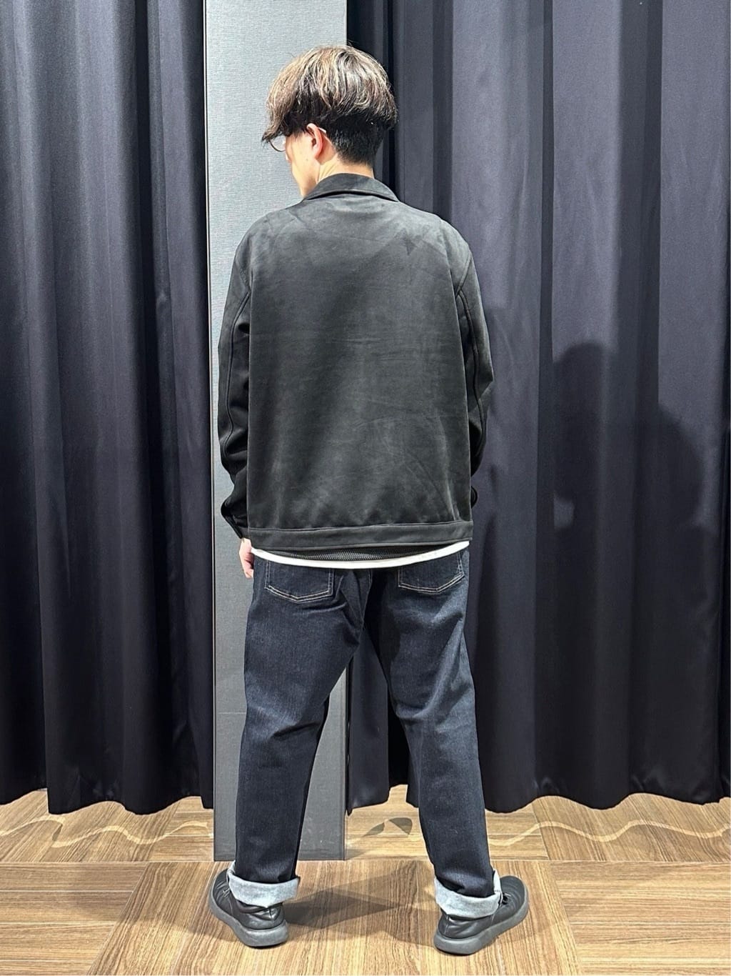 tomoyaさんの「THE SHOP TK｜フェイクスエードジップブルゾン【手洗いOK】」を使ったコーディネート