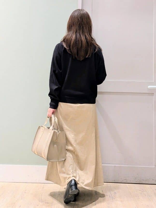 チグ♪さんの「grove｜【洗える】シンプルに映える、ラグランスリーブカーディガン」を使ったコーディネート