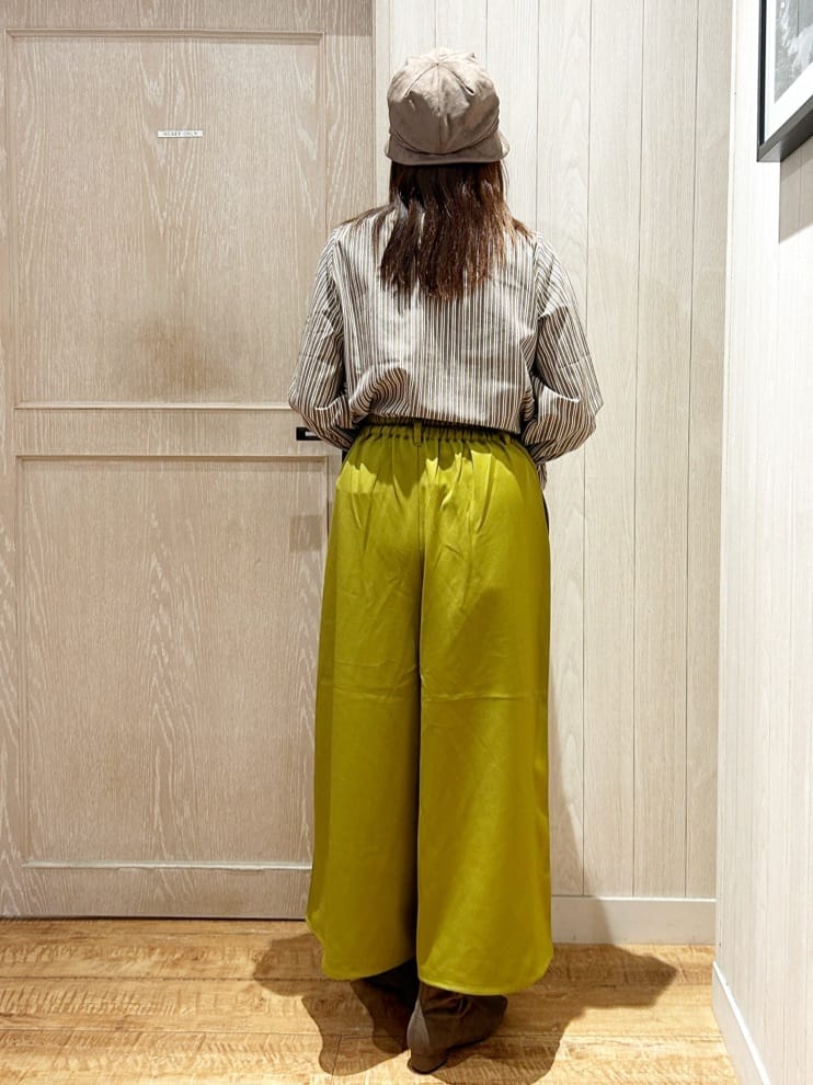 yukaさんの「SHOO･LA･RUE｜【S-LL】キャンディースリーブが女性らしい マルチストライプブラウス」を使ったコーディネート