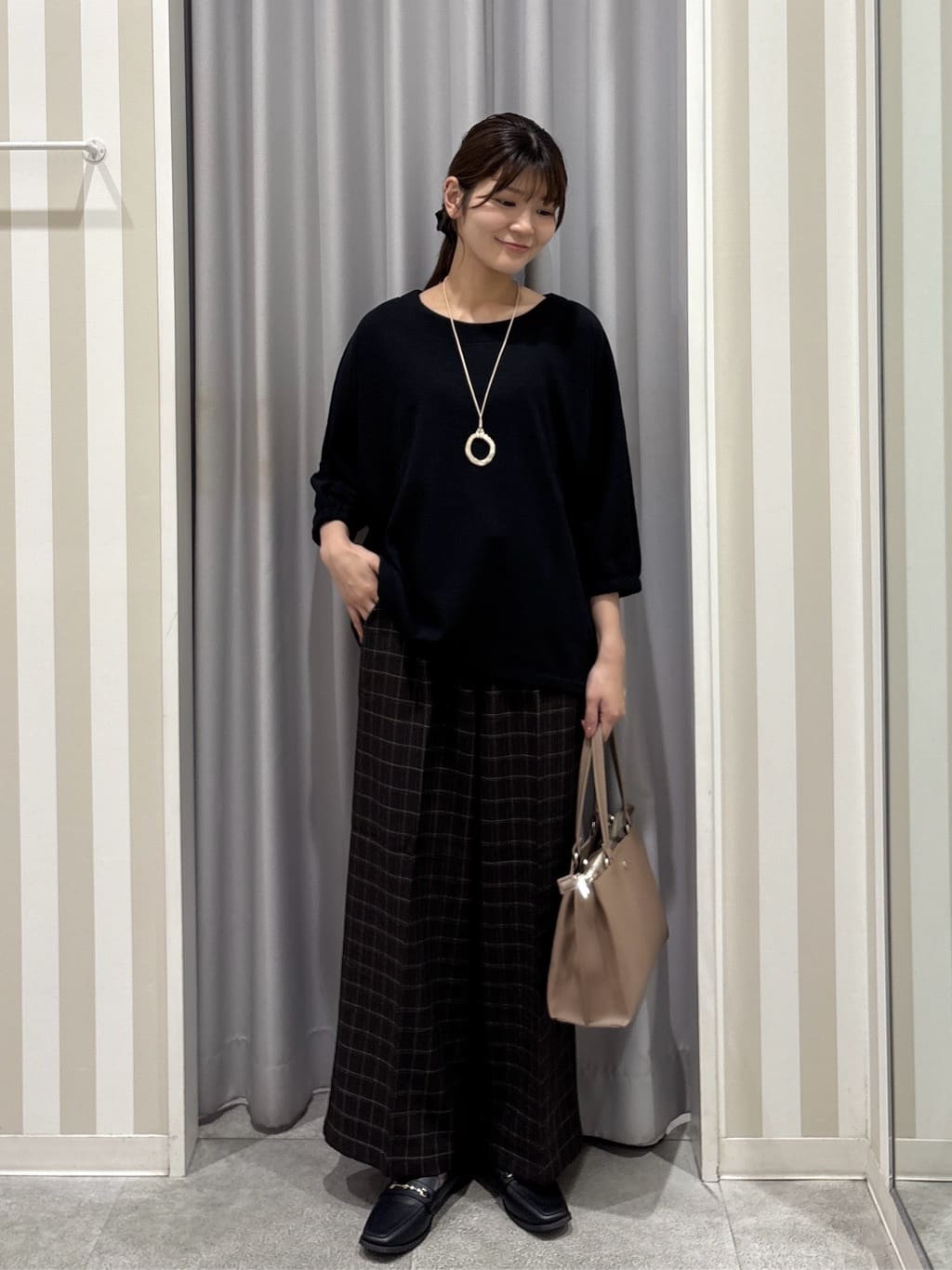 Rikaさんの「SHOO･LA･RUE｜【S-LL/7分袖】ゆるシルエットが心地よい ドルマントップス」を使ったコーディネート