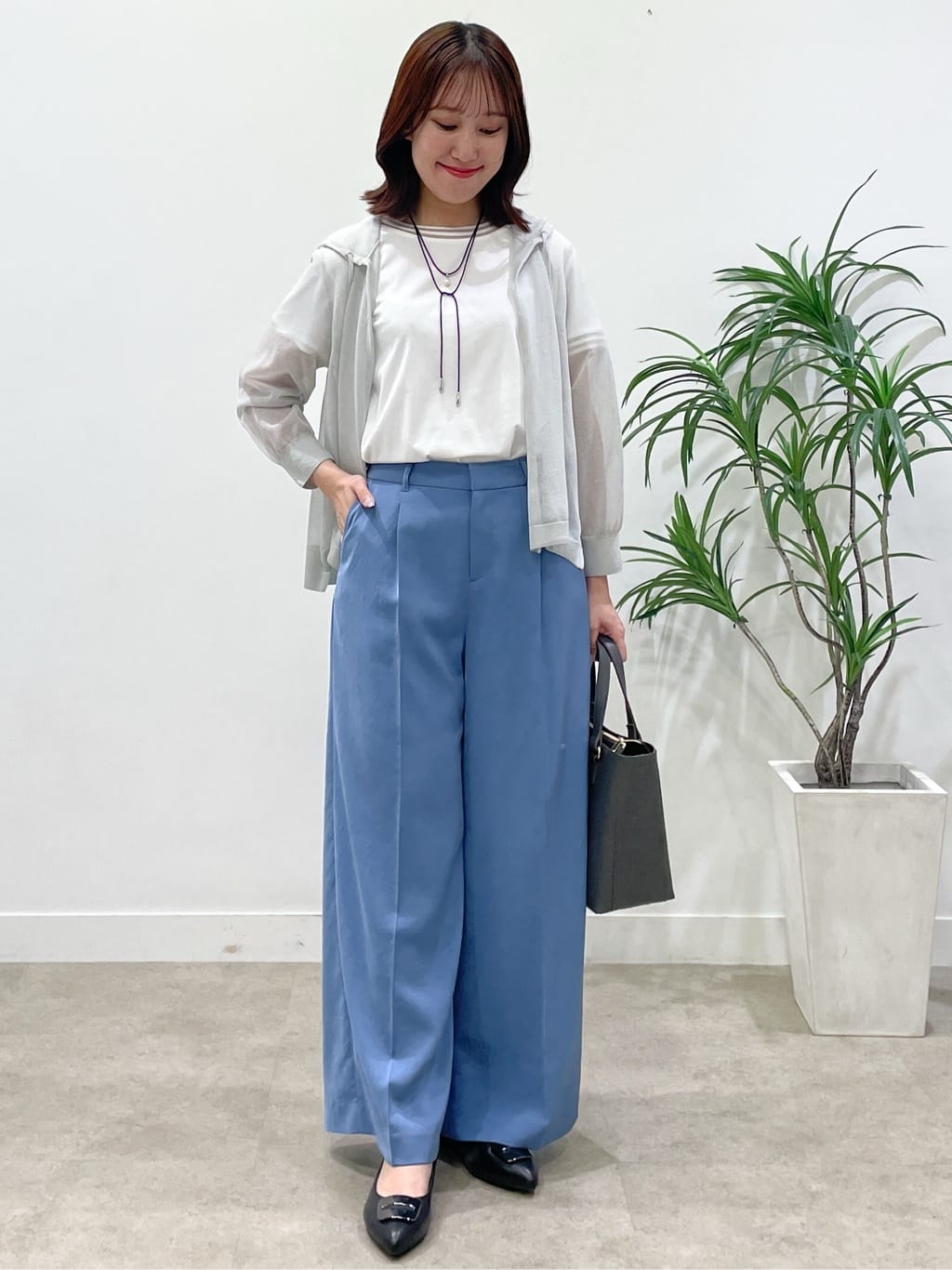 yukariさんの「Reflect｜【インナーにおすすめ◎】シアーネックデザインプルオーバー」を使ったコーディネート