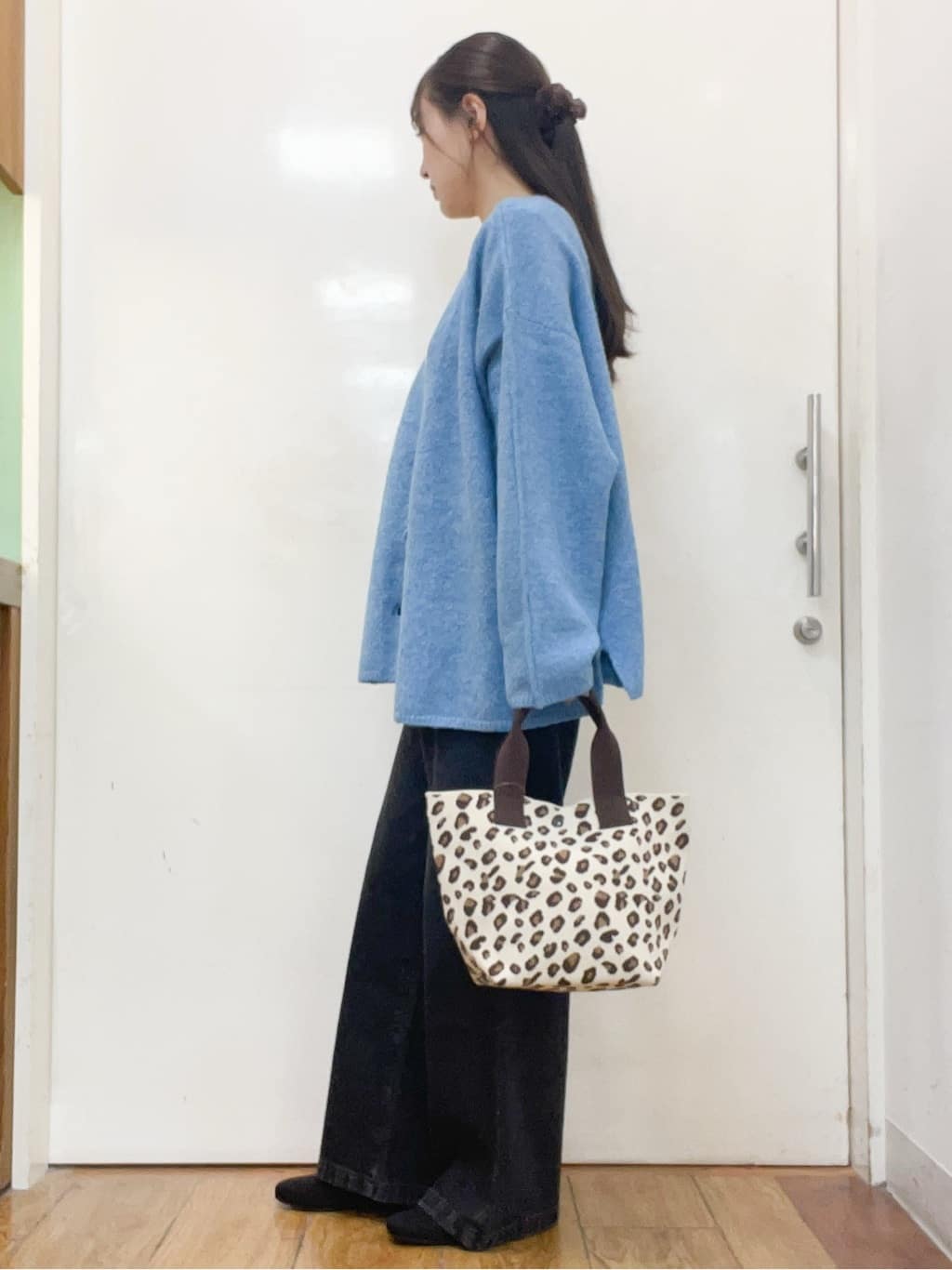 sakiさんの「SHOO･LA･RUE｜【洗濯機可/S-LL】毎日コーデに シアーテレコロンT」を使ったコーディネート
