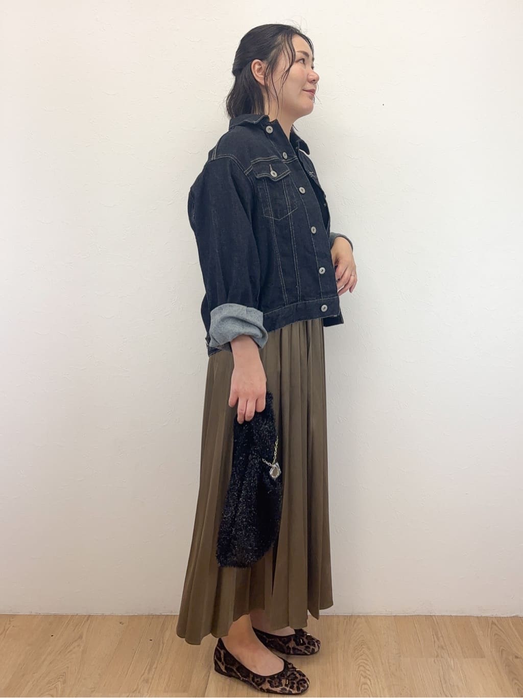 Takeさんの「OPAQUE.CLIP｜フロッキーチュールTシャツ【洗濯機洗い可】」を使ったコーディネート