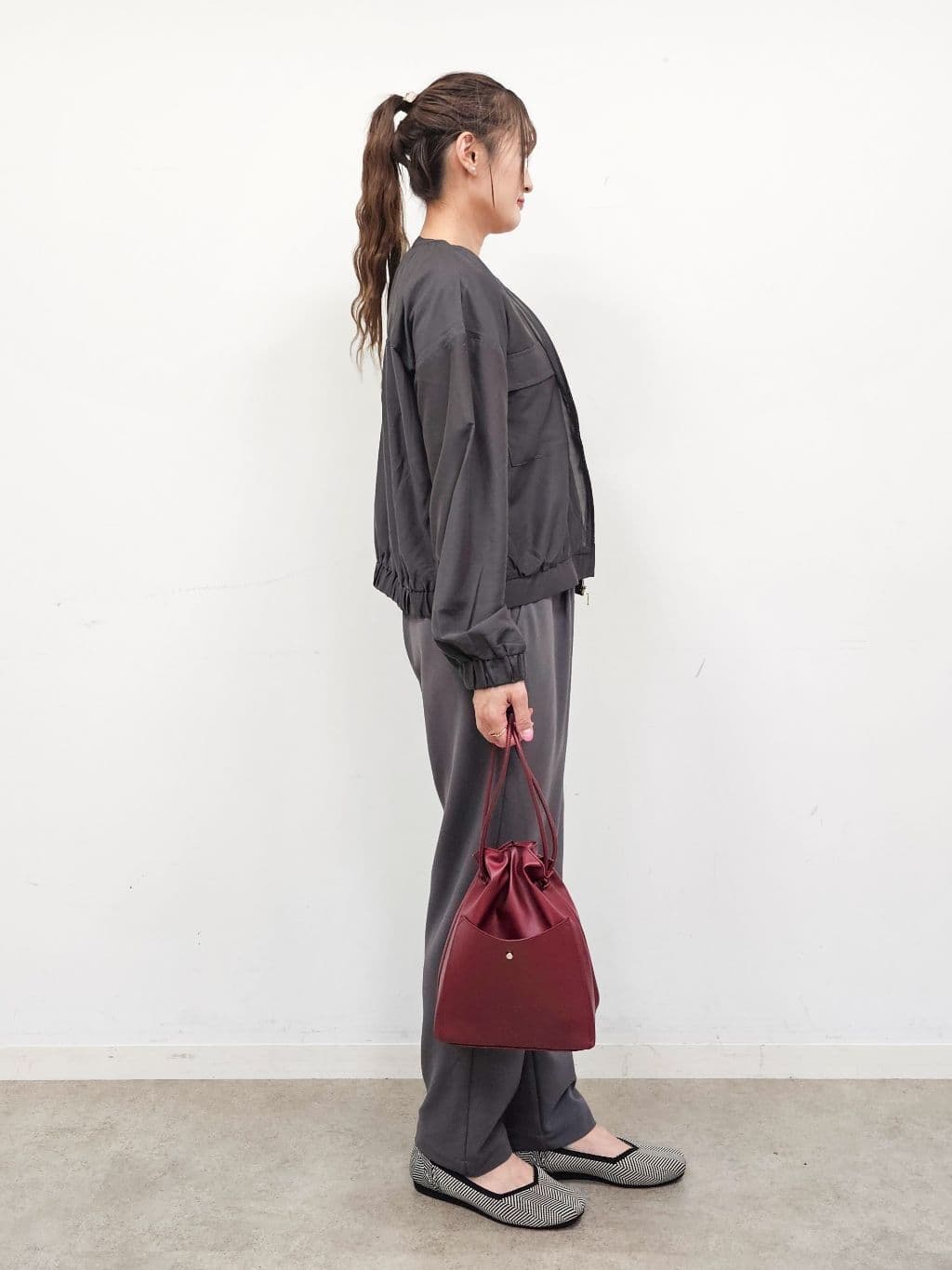 ゆゆさんの「SHOO･LA･RUE｜【S-LL】寒暖差のある時期に 大人上品なシアーブルゾン」を使ったコーディネート
