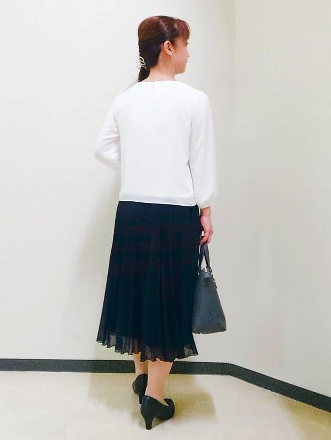 花さんの「Reflect｜【ライトアウター／ゆったりシルエット／気軽な羽織に◎】ドライタッチカーディガン」を使ったコーディネート