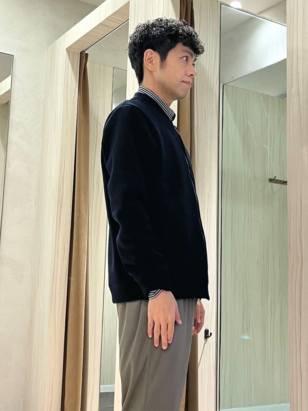 URAさんの「TAKEO KIKUCHI｜【抗菌防臭/シーズンレス】シアサッカー ジャージシャツ」を使ったコーディネート