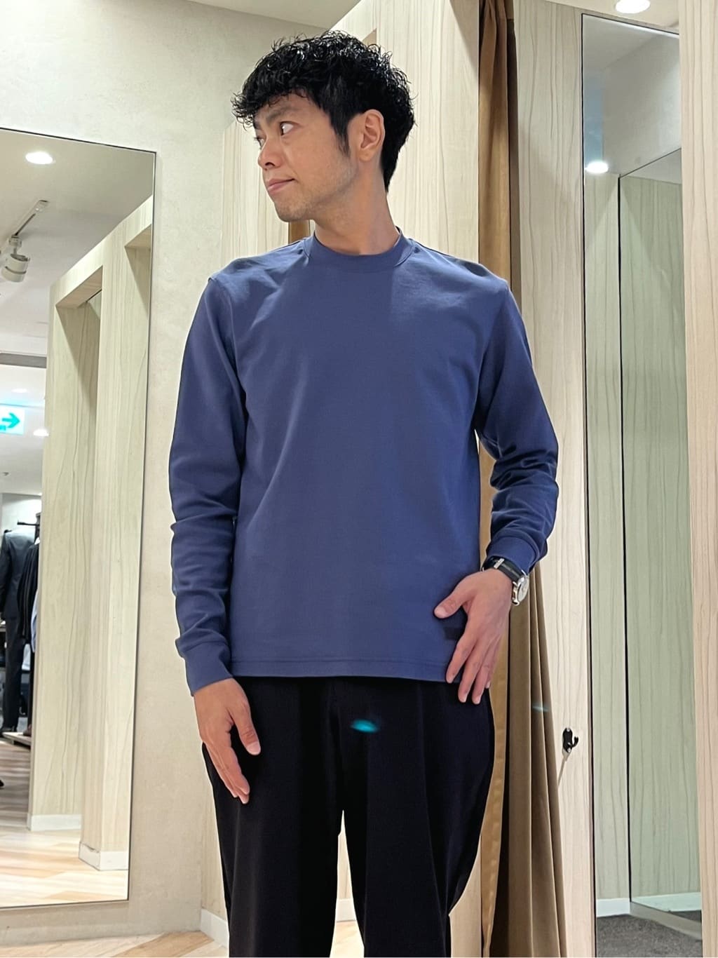 URAさんの「TAKEO KIKUCHI｜アンチピリング ジップアップ ニット」を使ったコーディネート