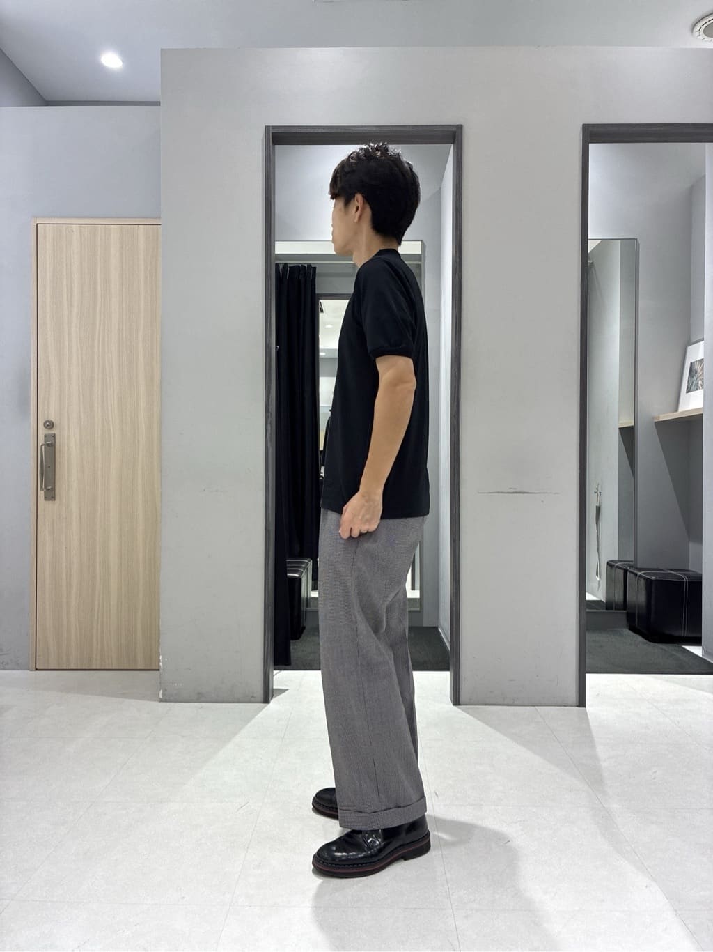 わいずみさんの「TAKEO KIKUCHI｜【COOL CITY WEAR】インドライ天竺モックネック プルオーバー /吸汗速乾」を使ったコーディネート