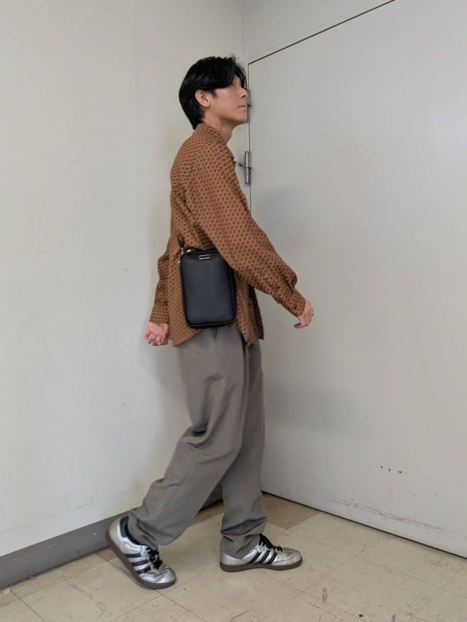 ryoさんの「TAKEO KIKUCHI｜ボーラーハット柄 長袖シャツ」を使ったコーディネート