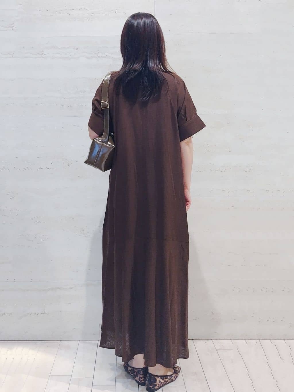 よしみさんの「OPAQUE.CLIP｜レーヨン麻キーネックワンピース【洗える】」を使ったコーディネート