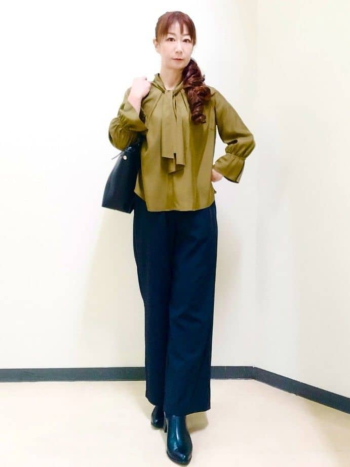 花さんの「Reflect｜【ウエスト総ゴム／セットアップ／単品使いOK◎】ベスト＋ストレートパンツセット」を使ったコーディネート
