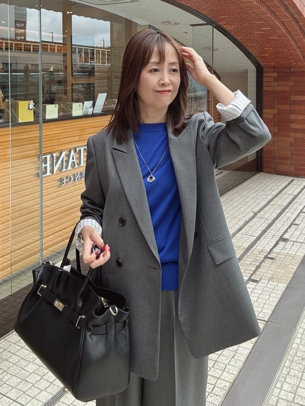 makiさんの「UNTITLED｜【アンサンブル可/洗える】シルクウールカシミヤ ドルマンスリーブニット」を使ったコーディネート