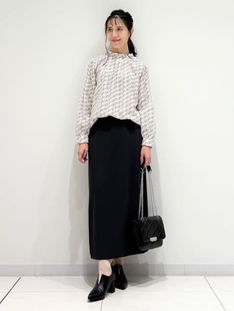 kayoさんの「INDIVI｜【SETUP可能／Iライン】ダンボールジャージスカート」を使ったコーディネート