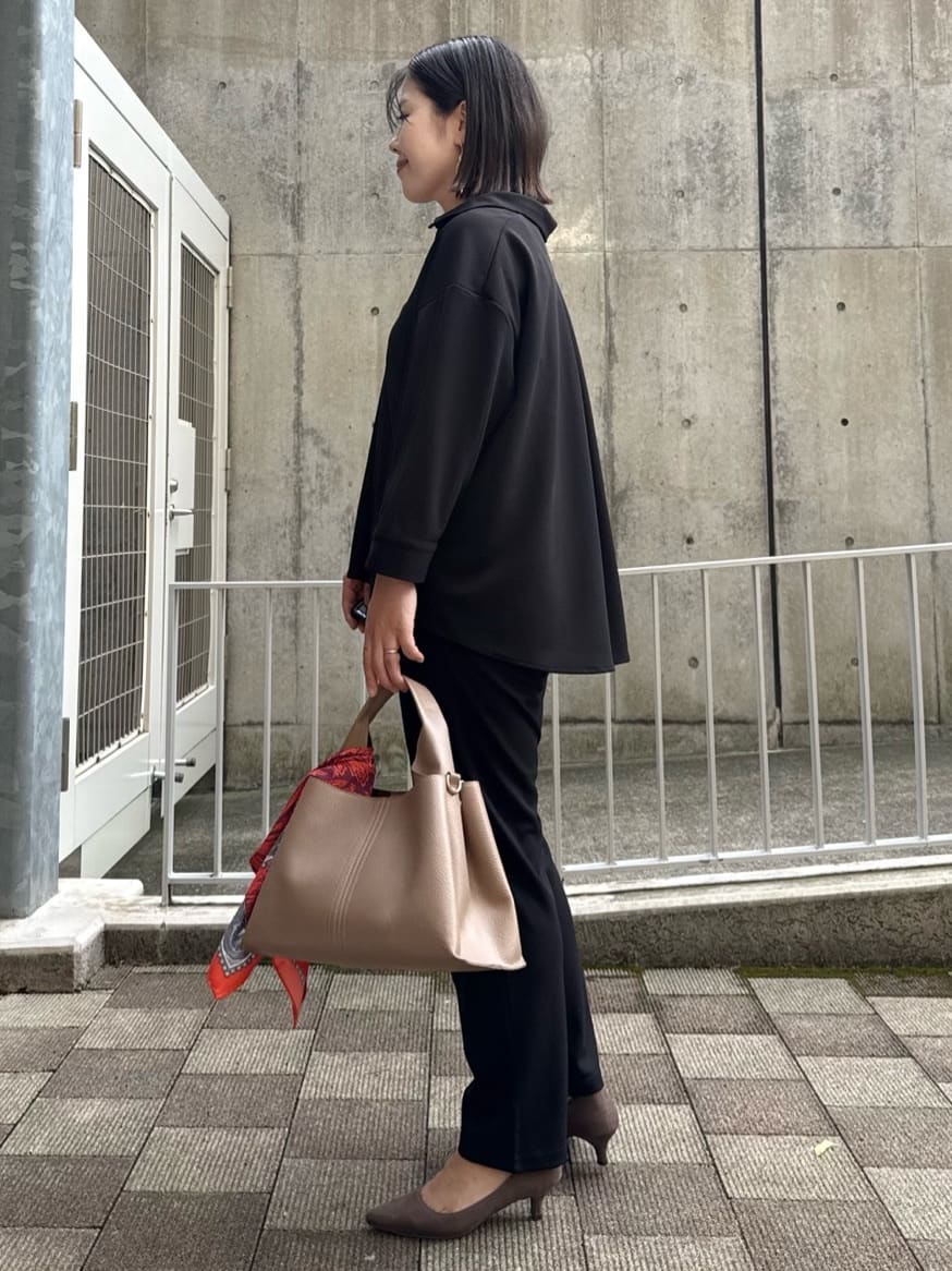 chさんの「THE SHOP TK｜【着るだけでコーディネートが決まる】スキッパーブラウス&パンツセット」を使ったコーディネート