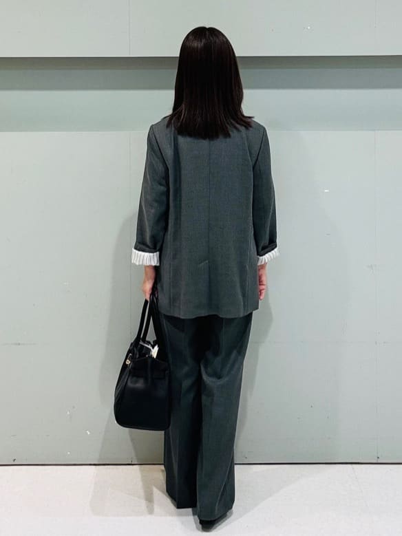makiさんの「UNTITLED｜【アンサンブル可/洗える】シルクウールカシミヤ ドルマンスリーブニット」を使ったコーディネート