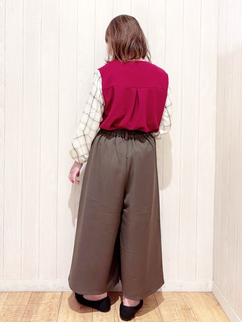 あいこさんの「SHOO･LA･RUE｜【高レビュー/S-LL】1枚で決まる お袖チェック 異素材使いトップス」を使ったコーディネート