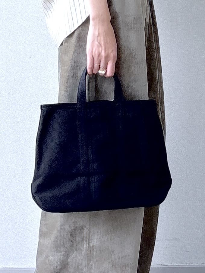 saitoさんの「DRESSTERIOR｜ソフト別珍イージーパンツ」を使ったコーディネート