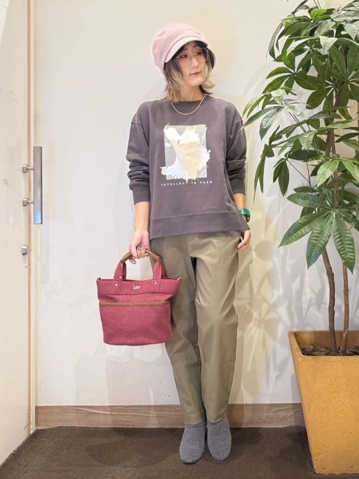 misakiさんの「SHOO･LA･RUE｜グラフィックアソート裏毛スウェット」を使ったコーディネート