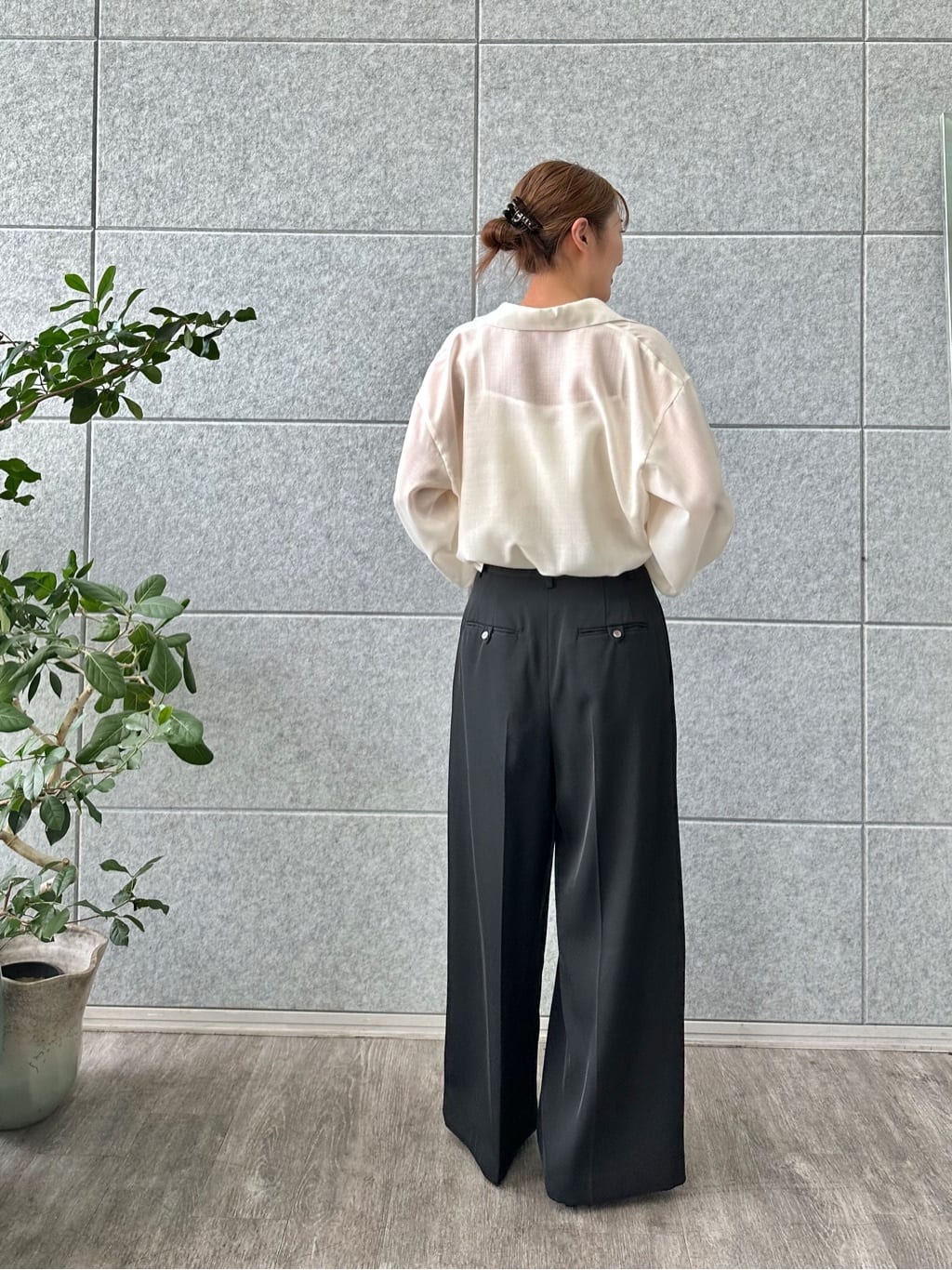 harunaさんの「CODE A｜air frame layered shirt」を使ったコーディネート