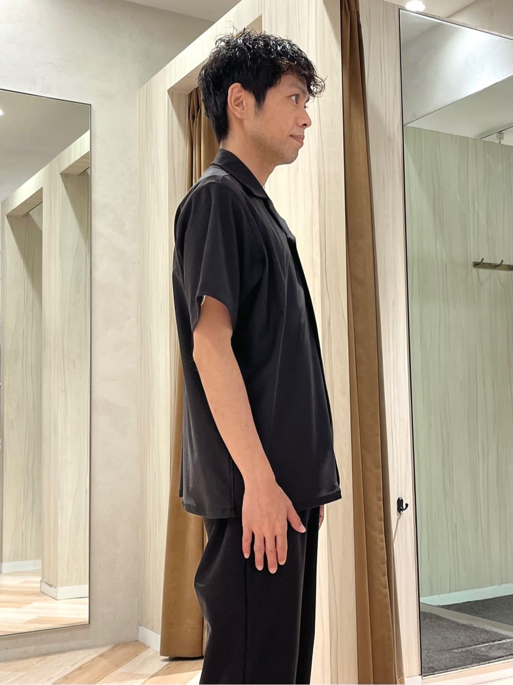 URAさんの「TAKEO KIKUCHI｜マイクロファイバークロスボディバッグ」を使ったコーディネート