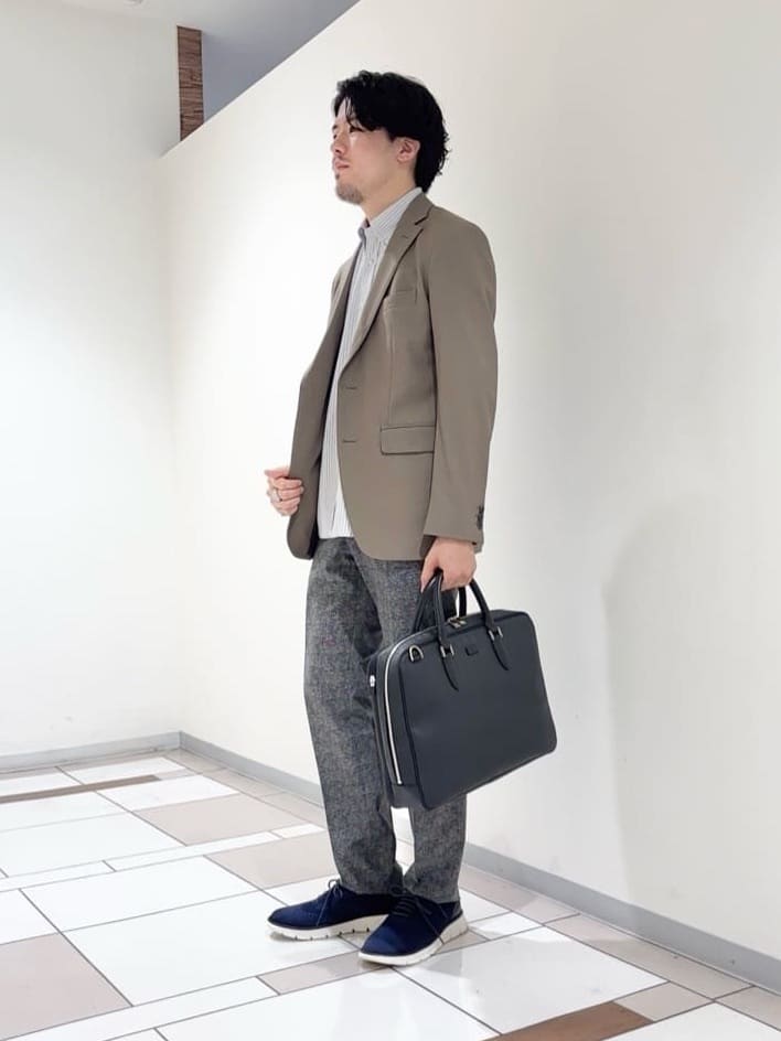 及川さんの「TAKEO KIKUCHI｜【360&deg;ストレッチ／セットアップ対応】None Of Stress ジャケット」を使ったコーディネート