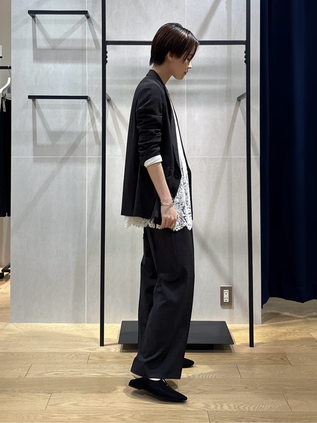 kanaeさんの「INDIVI｜【洗える／セットアップ可能】凹凸ストレッチ素材ダブルジャケット」を使ったコーディネート
