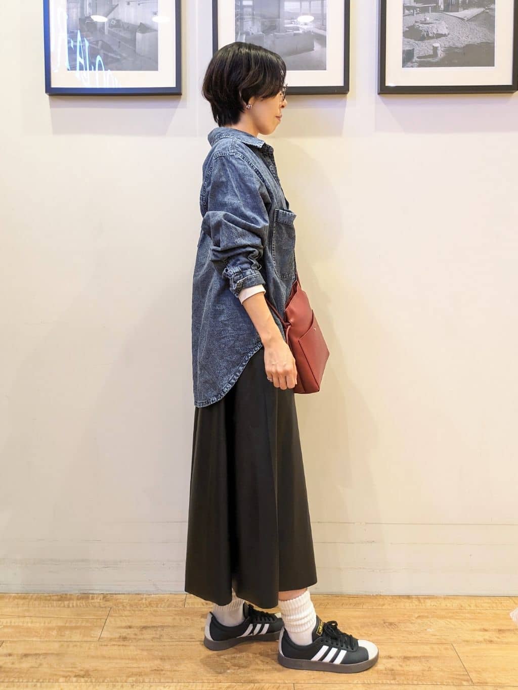 Akiさんの「SHOO･LA･RUE｜グラフィックアソート ベーシックロンT」を使ったコーディネート