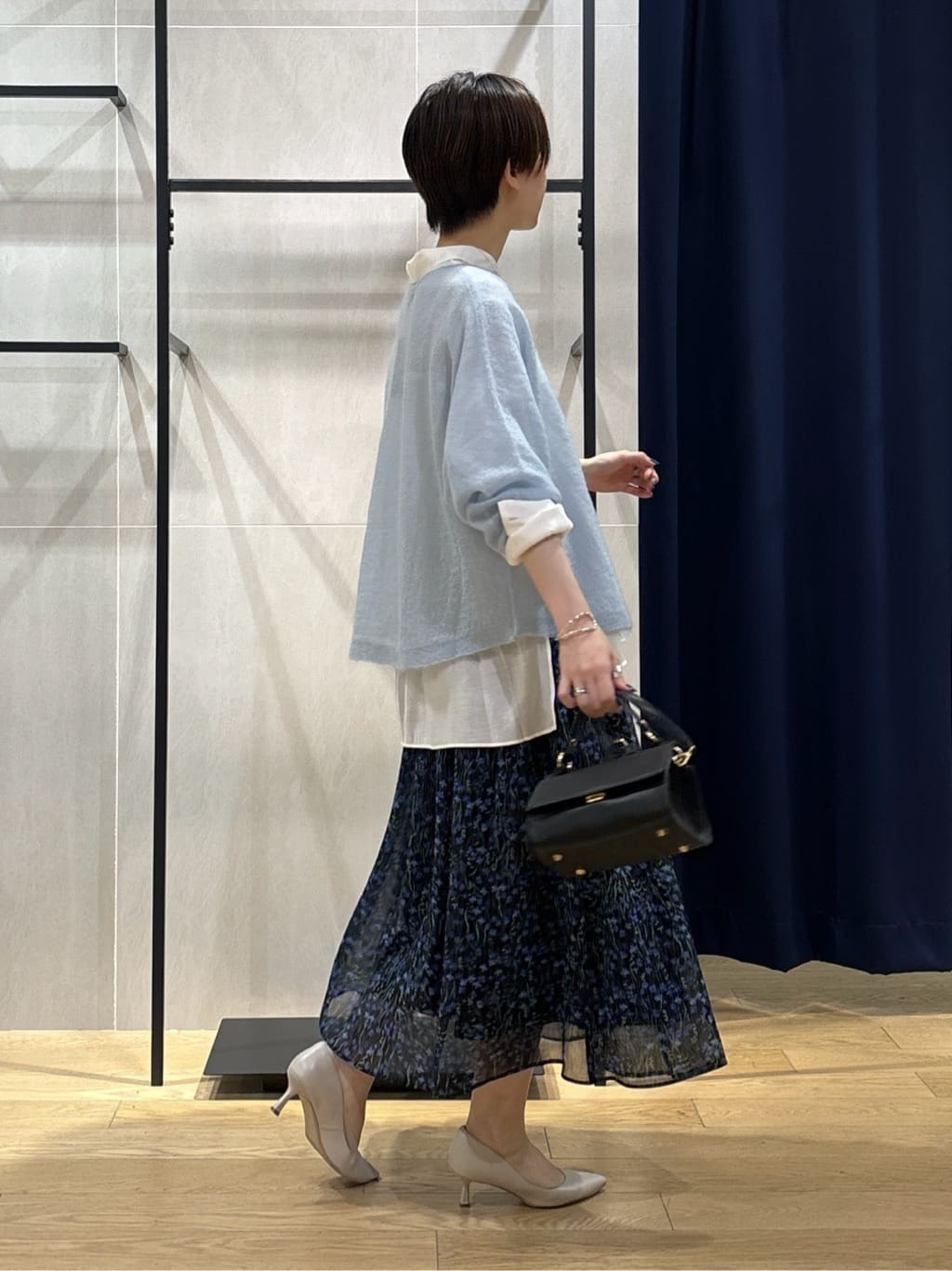 kanaeさんの「INDIVI｜【キッドモヘヤ素材】ラウンドヘムニット」を使ったコーディネート