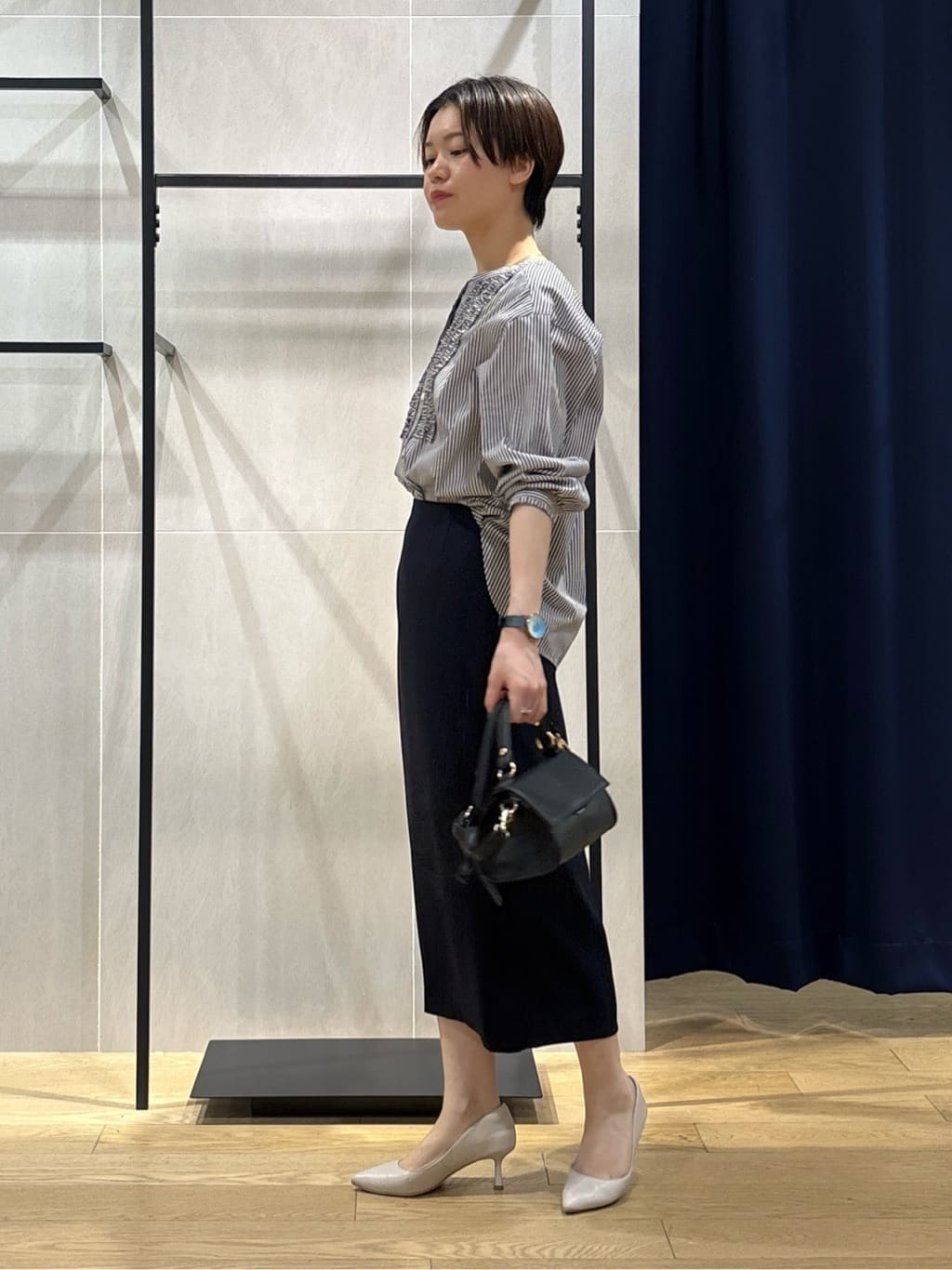 kanaeさんの「INDIVI｜【洗える】胸元タックフリル長袖ブラウス」を使ったコーディネート
