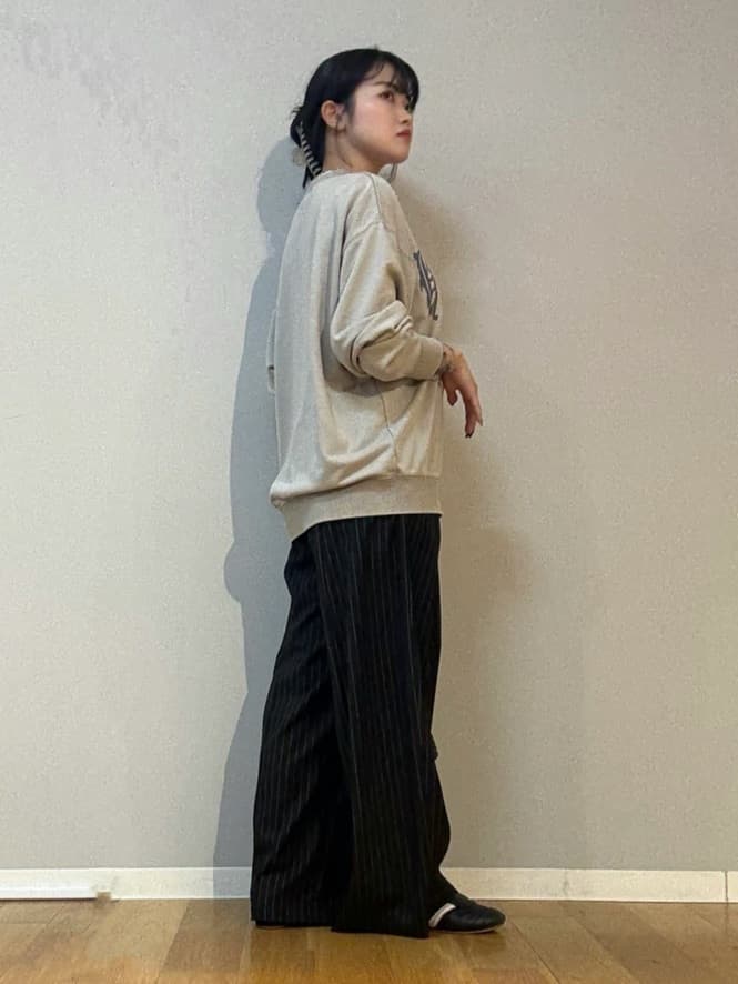 madokaさんの「tk.TAKEO KIKUCHI｜カレッジフロッキープリントスウェット」を使ったコーディネート