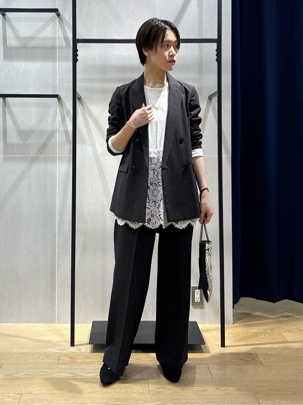 kanaeさんの「INDIVI｜【洗える／セットアップ可能】凹凸ストレッチ素材ダブルジャケット」を使ったコーディネート